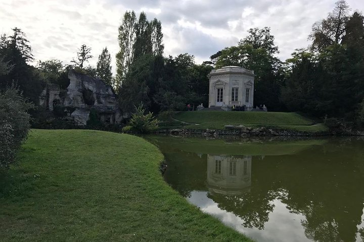 Private Tour durch den Königspalast und die Gärten von Versailles mit dem Golfwagen