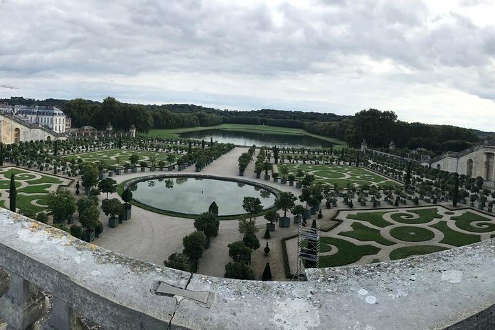 Private Tour durch den Königspalast und die Gärten von Versailles mit dem Golfwagen