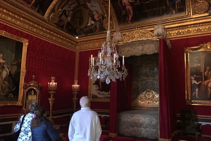 Private Tour durch den Königspalast und die Gärten von Versailles mit dem Golfwagen