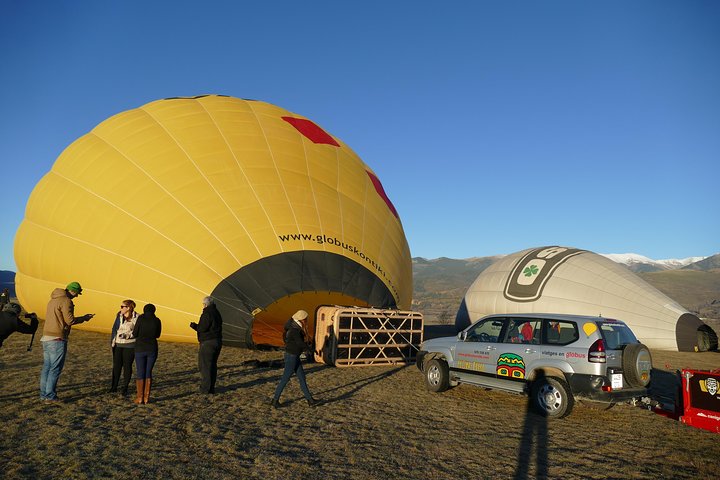Hot air balloon Kon-Tiki Montserrat inkludert Barcelona pickup