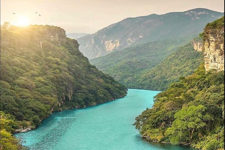 Sumidero Canyon, Miradores del Cañón og Pueblo Chiapa de Corzo.