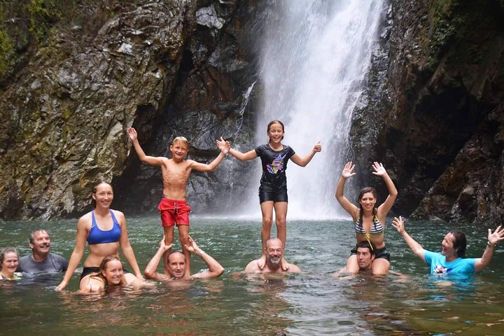 Juwel von Fidschi inkl. Fidschi Dorf, Wasserfall & Mittagessen (Nadi Hotels)
