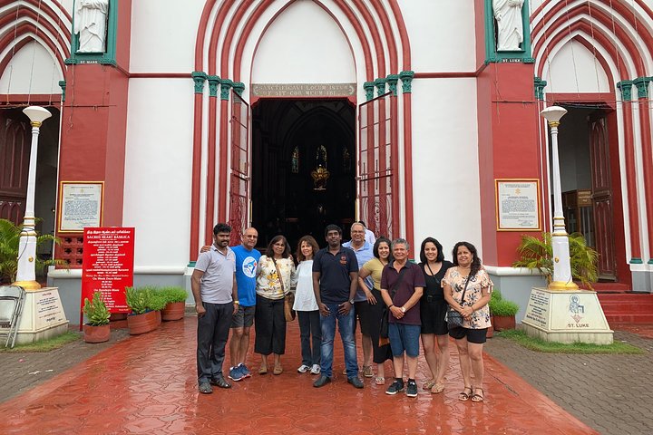 Viaje de Mahabalipuram y Pondicherry desde Chennai con 01 noche de alojamiento