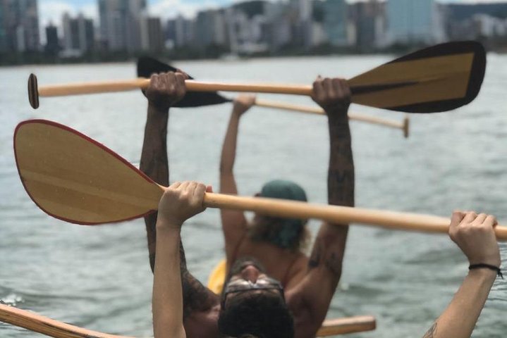 Passeios de Canoa Havaiana em Ilhas, Praias Secretas e Paisagens Inesquecíveis
