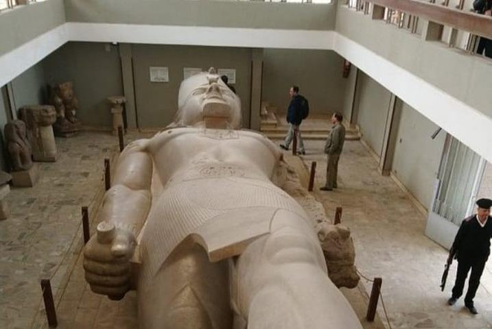 Tour privado de día completo Pirámides de Giza Sakkara Memphis Dahshur