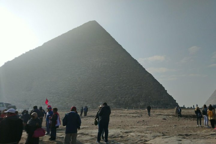 Tour privado de día completo Pirámides de Giza Sakkara Memphis Dahshur