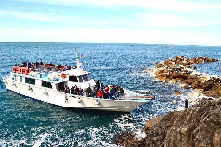 The Best of Cinque Terre Small Group Tour fra Lucca