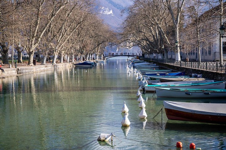 ANNECY | Recorrido privado a pie por el centro histórico de Annecy