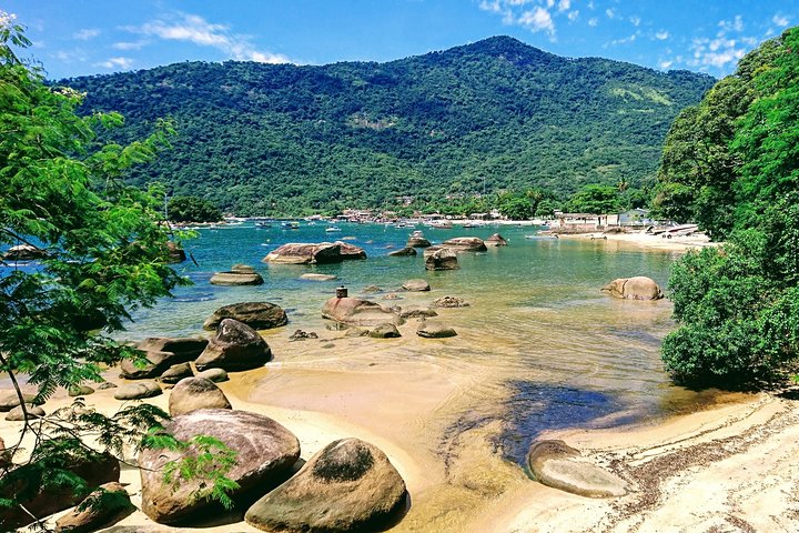 Ilha Grande - Visite à pied historique privée avec piscine naturelle.