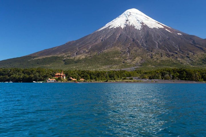 Volcán Osorno y Cataratas Petrohue desde Puerto Varas