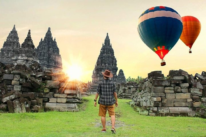 Ascension de Borobudur au sommet, temple de Prambanan et ballet Ramayana