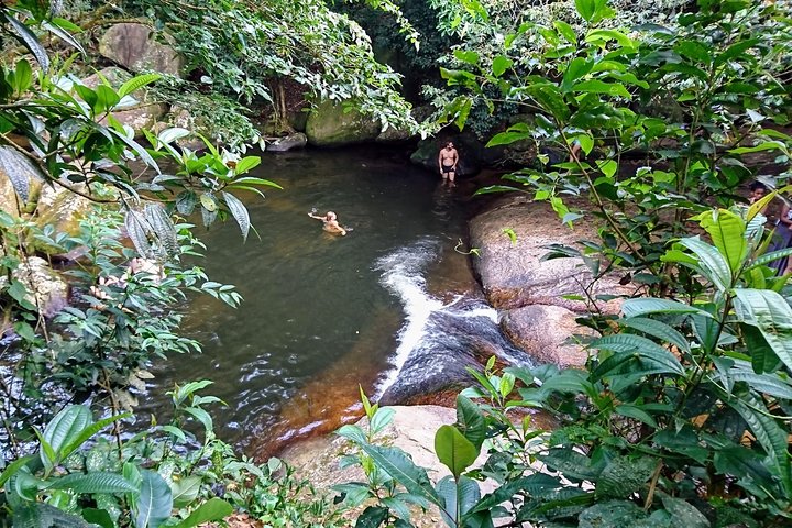 Ilha Grande - Visite à pied historique privée avec piscine naturelle.