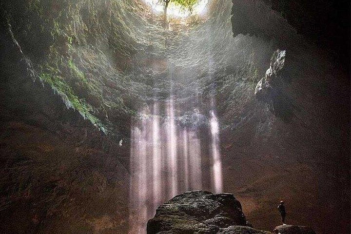 Jomblang grotta med grottan Pindul River Tubing en dags tur