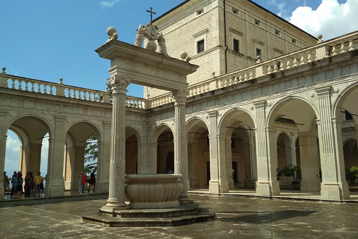 Monte Cassino Battlefield-tour door Anna Priora historicus \ gids