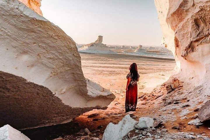 2 - Dag Bahariya Oasis Witte en Zwarte Overnachting Camping Jeep Tour