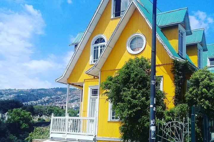 Famoso Valparaíso! Premium Walking Tour con una guida nativa