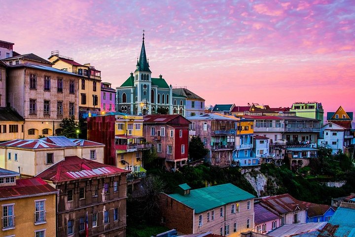 Famoso Valparaíso! Premium Walking Tour con una guida nativa