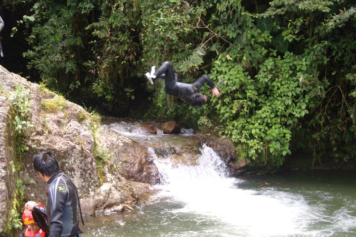 Canyoning - Cashaurco Sonderangebot für den Urlaub. Für einen Tag -Puyo