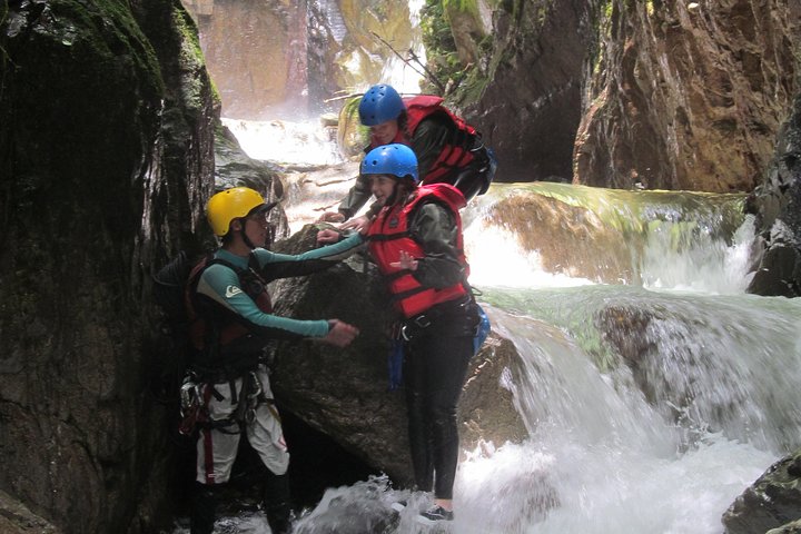 Canyoning - Cashaurco Sonderangebot für den Urlaub. Für einen Tag -Puyo