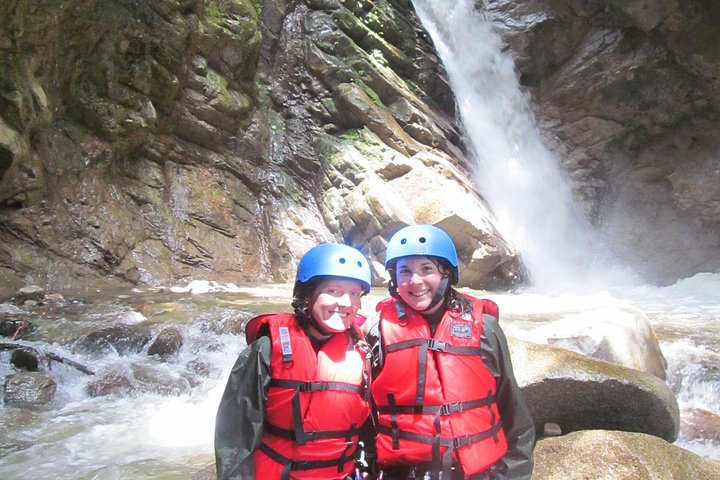 Canyoning - Cashaurco Sonderangebot für den Urlaub. Für einen Tag -Puyo