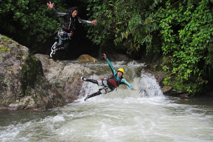 Canyoning - Cashaurco Sonderangebot für den Urlaub. Für einen Tag -Puyo