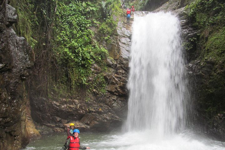 Canyoning - Cashaurco Sonderangebot für den Urlaub. Für einen Tag -Puyo