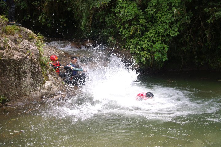 Canyoning - Cashaurco Sonderangebot für den Urlaub. Für einen Tag -Puyo