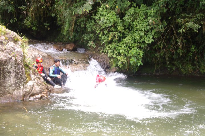 Canyoning - Cashaurco Sonderangebot für den Urlaub. Für einen Tag -Puyo
