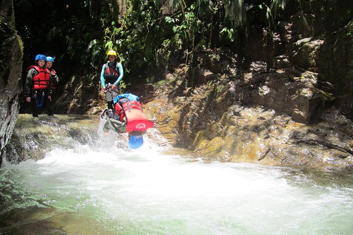 Canyoning - Cashaurco Sonderangebot für den Urlaub. Für einen Tag -Puyo