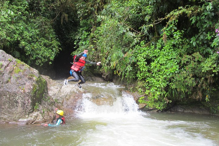 Canyoning - Cashaurco Sonderangebot für den Urlaub. Für einen Tag -Puyo