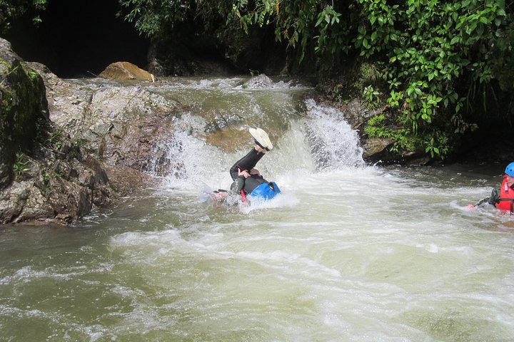 Canyoning - Cashaurco Sonderangebot für den Urlaub. Für einen Tag -Puyo