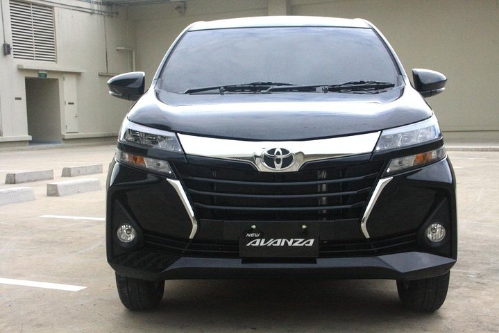 Maluku Ambon Private Airport Transfer to Ora Beach with English Speaking Driver