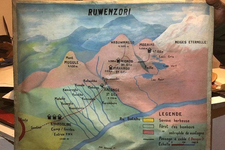13 jours de randonnée sur le volcan Congo Nyiragongo et les montagnes Rwenzoris (lave et glacier))