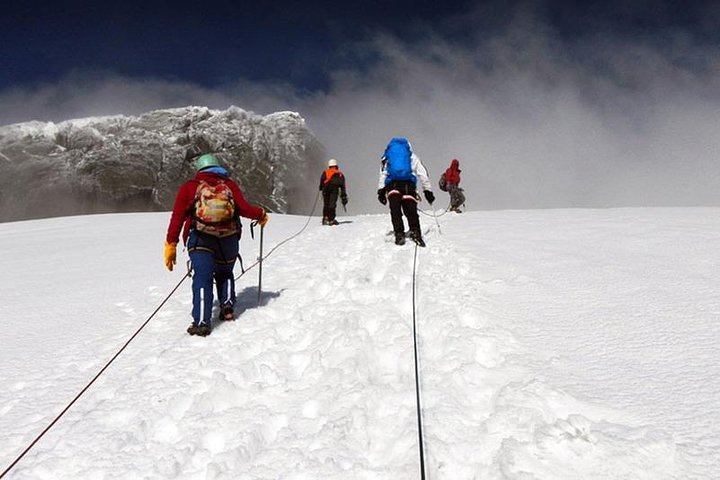 9 dias no Congo Rwenzori - Caminhada na montanha - atingindo o pico Margherita (5109 m de alt)