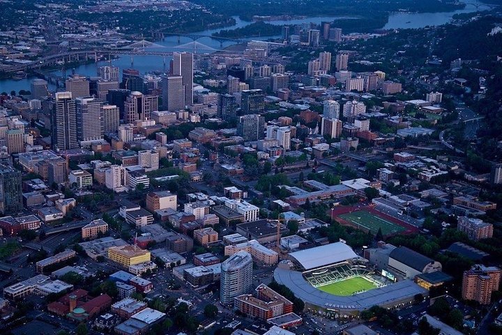Visite aérienne du centre-ville de Portland par Envi Adventures