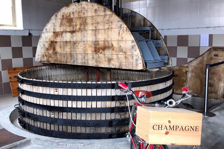 Experiencia Gold Champagne desde Epernay (tour privado de día completo)