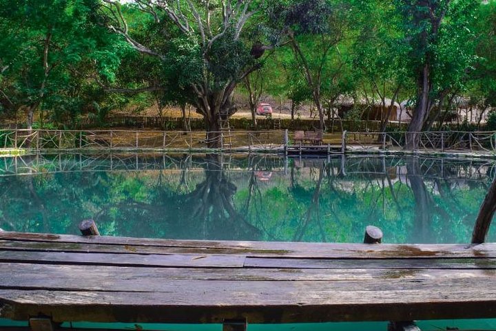 Los Frailes and Agua Blanca Bike Tour