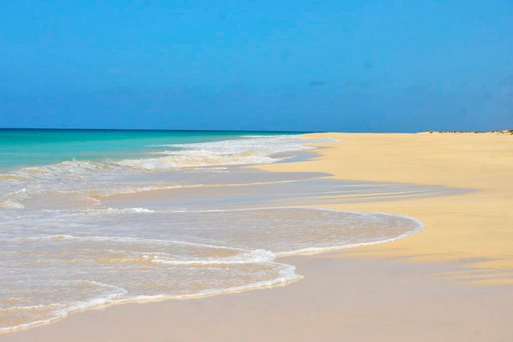 Boa Vista Island: 4-timmars Rabil, Viana Desert & Shipwreck Tour