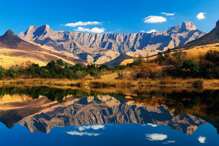 Drakensberg Mountains & Nelson Mandela Capture Site Ganztägige Safari