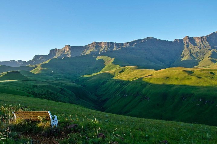 Drakensberg Mountains & Nelson Mandela Capture Site Ganztägige Safari