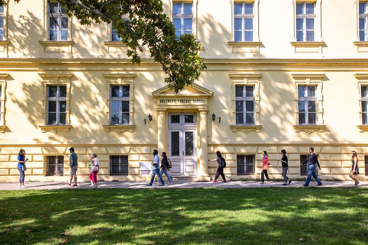 Norte da Sérvia: Sremski Karlovci e Novi Sad Tour de dia inteiro de Belgrado