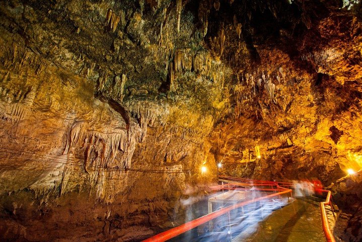 Rancho Nuevo Caves och Arcotete Ecotourism Center
