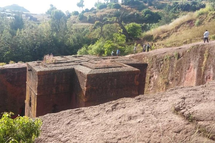Tour 11 monolitiske klippekirker og museum i Lalibela & hule kirke med mumier