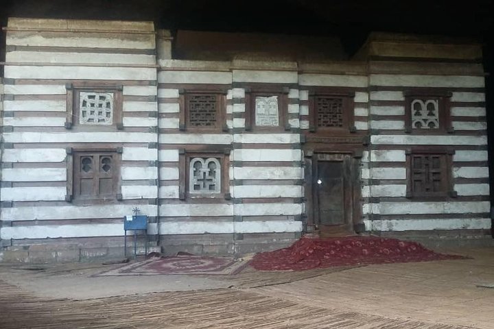 Tour 11 monolitiske klippekirker og museum i Lalibela & hule kirke med mumier
