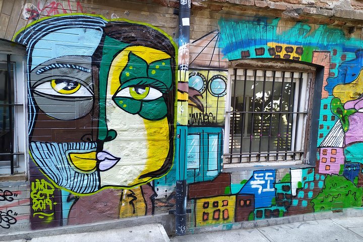 Un tour privado completo de Valparaíso desde Santiago (estándar)