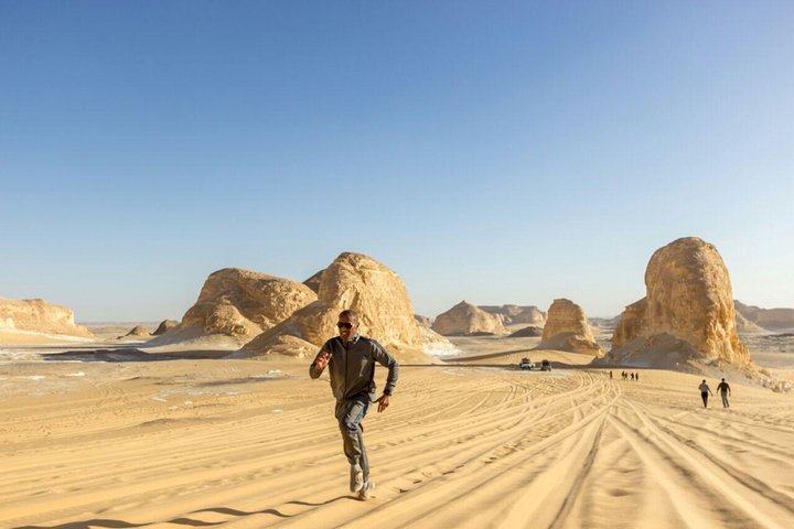 2 - Dag Bahariya Oasis Witte en Zwarte Overnachting Camping Jeep Tour