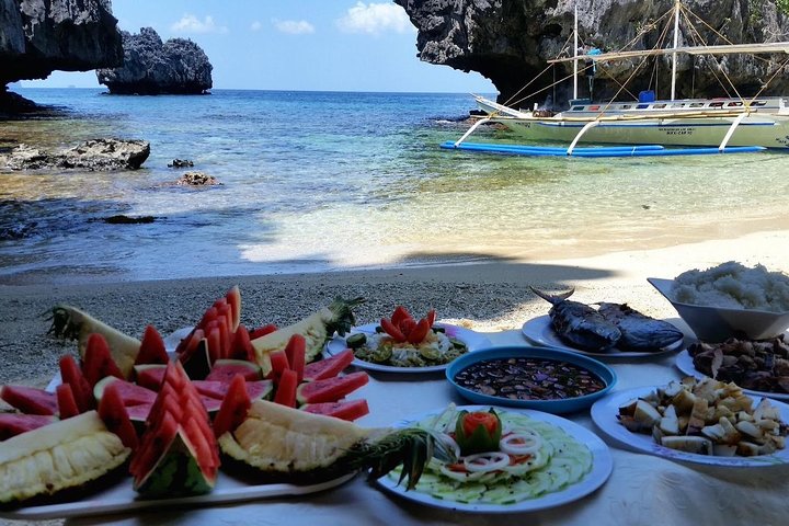 El Nido Island Hopping Day Tour fra Puerto Princesa City
