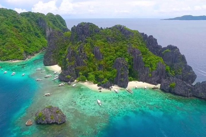 El Nido Island Hopping Day Tour fra Puerto Princesa City