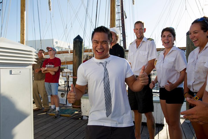 Key West Sunset Cruise: Middag, live musikk og drikkevarer inkludert