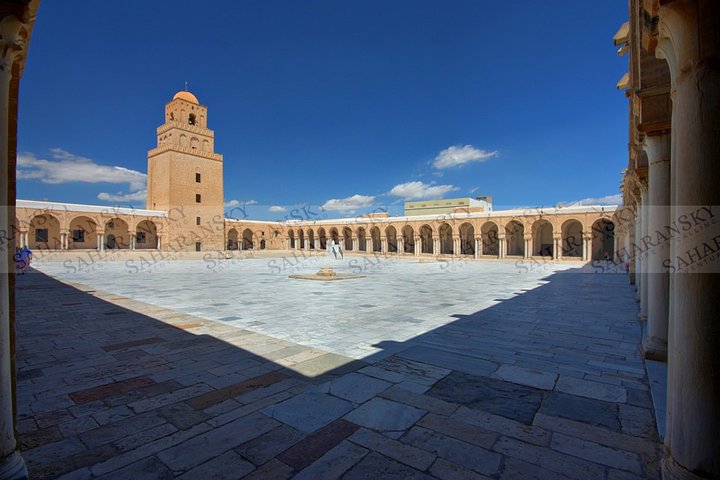 Kairouan och El Jem med valfri Monastir privat dagstur